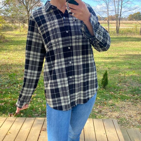 Quince black and white plaid soft button up shirt - Picture 1 of 7